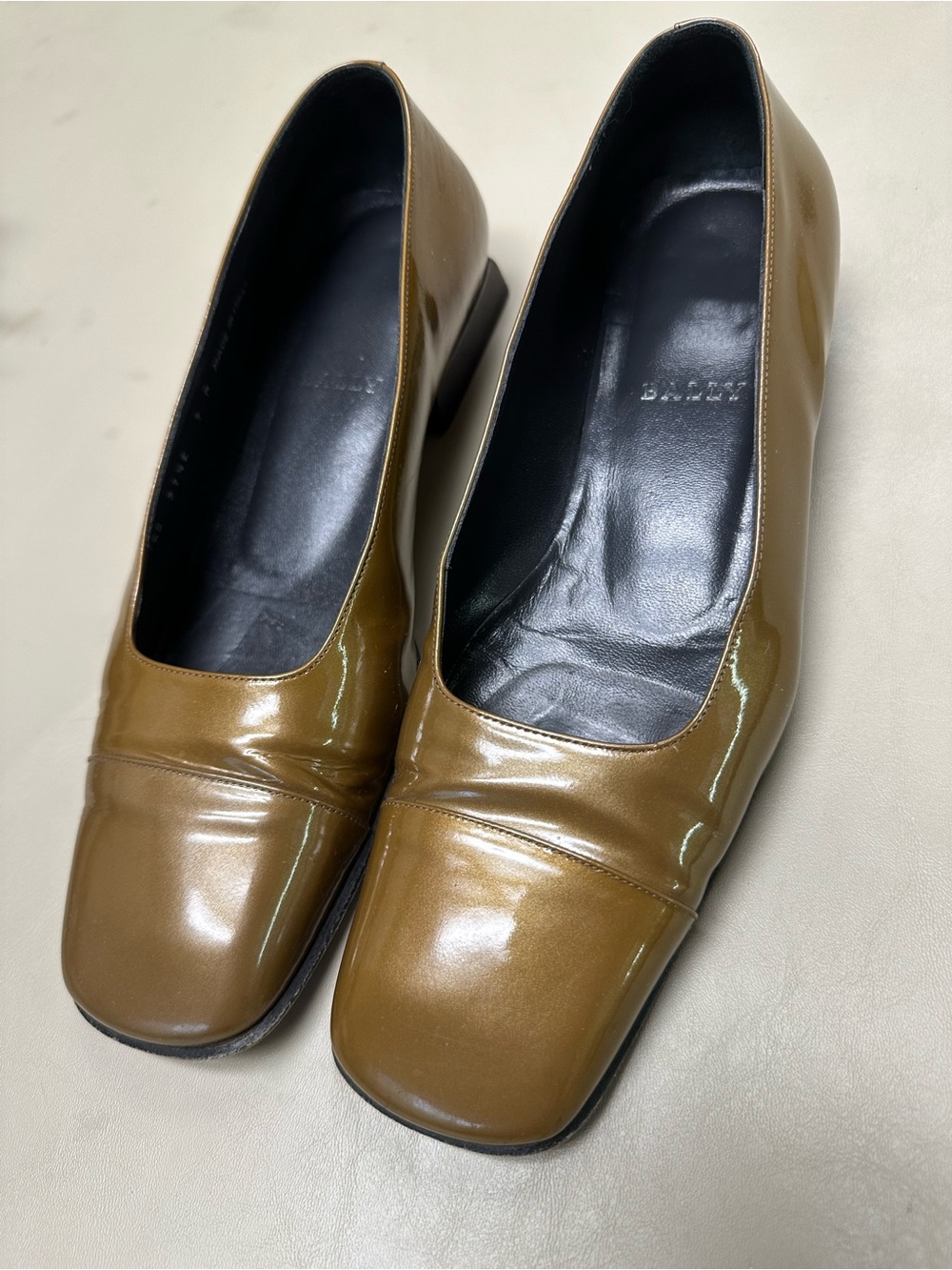 Bally Glossy Square-Toe Patent Leather Flats - Caramel
